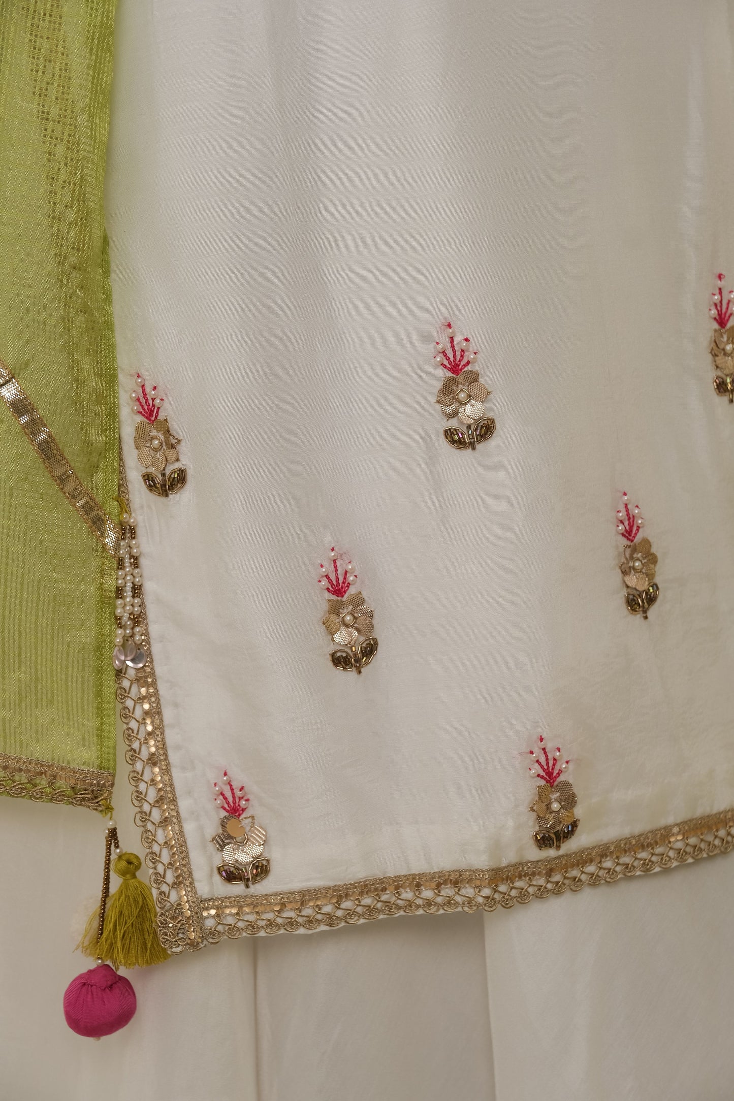 FESTIVE WHITE HAND EMBROIDERY  SUIT WITH KOTA DUPATTA- SET OF 3