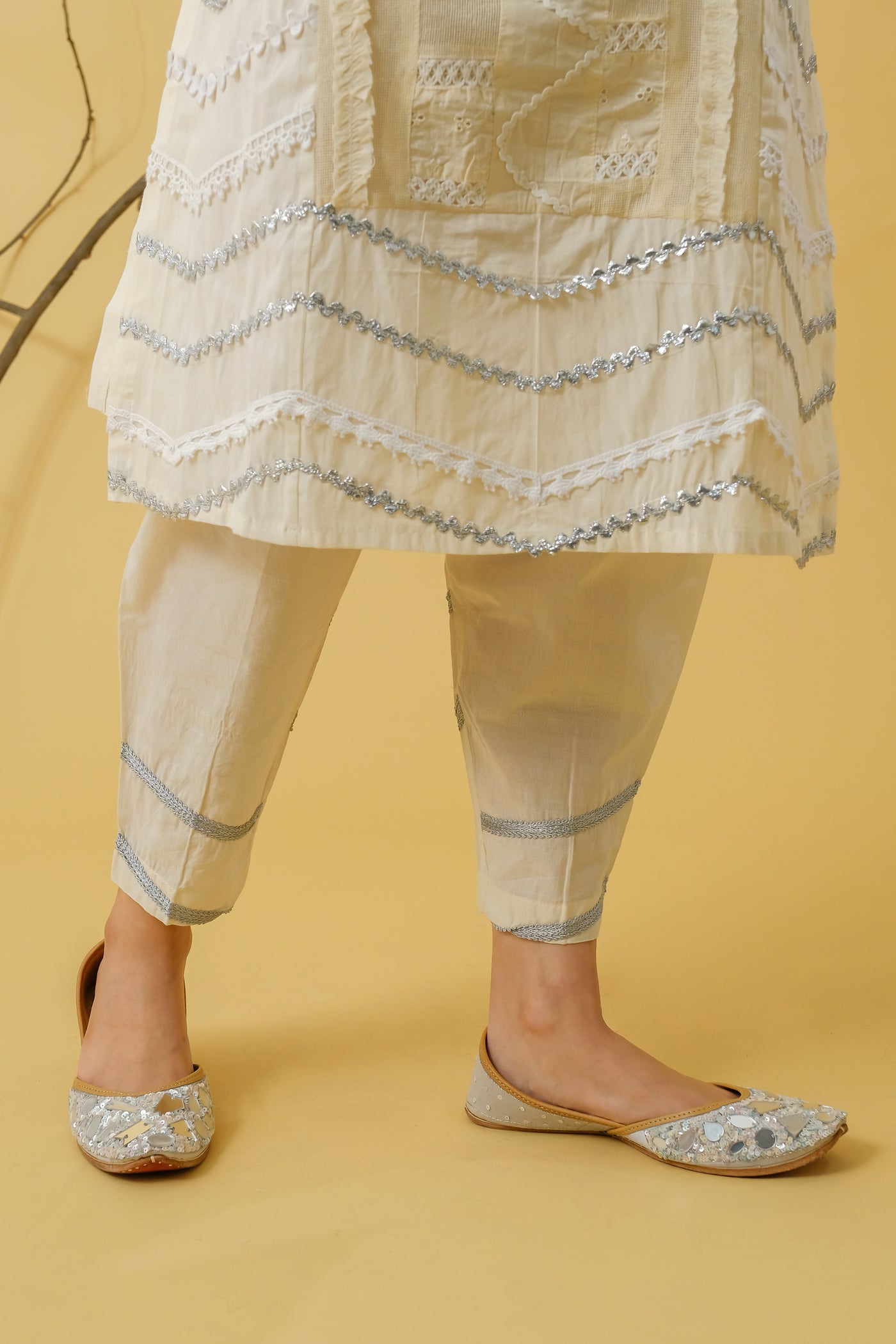 LACE DETAILING PATCHED UP COTTON SUIT WITH COTTON PATCHED DUPPATTA-SET OF 3