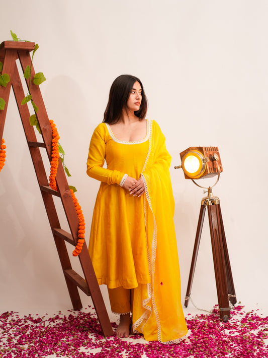 YELLOW CHANDERI SILK SUIT