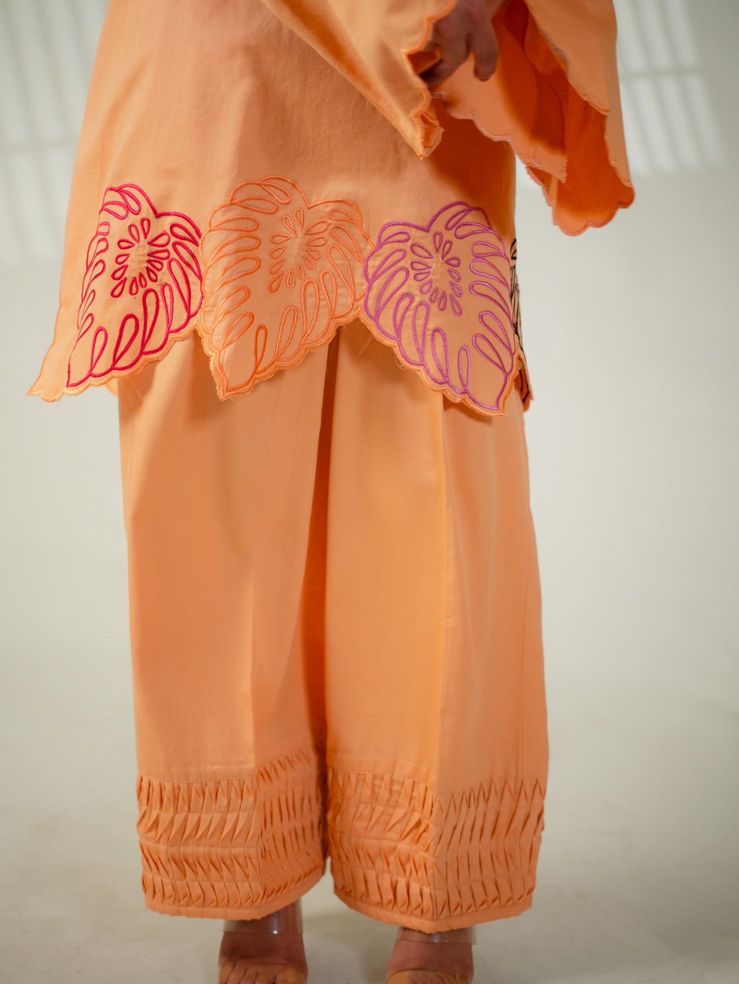 APRICOT ORNAGE LEAF EMBROIDERY SET